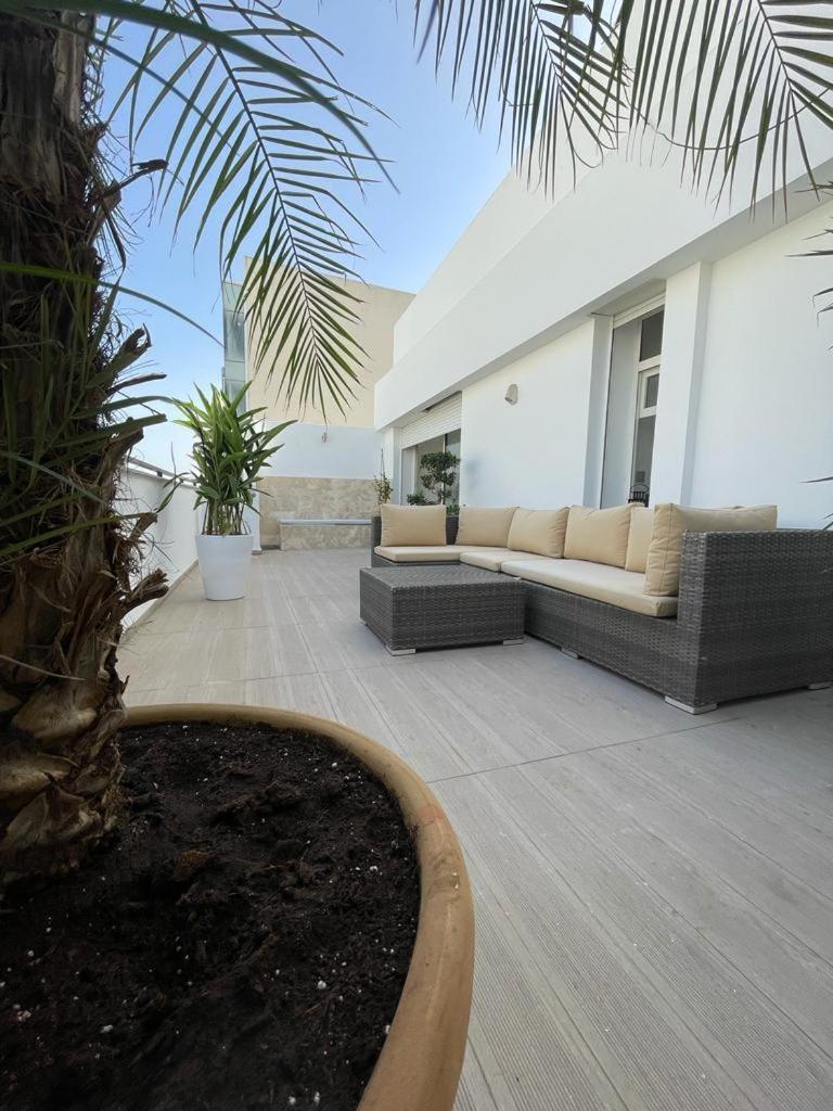 Central, Terrasse, Confortable - Bleue Residence Casablanca Extérieur photo